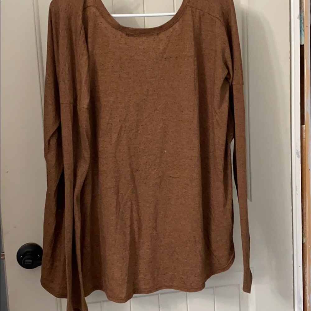 Feel the Piece flowy top - Picture 4 of 4